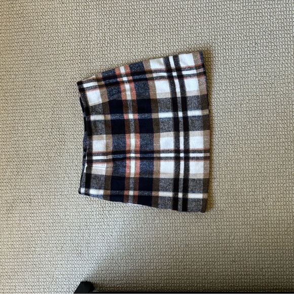 Black, Brown and Tan Plaid Skirt, Size Small from Amazon. - Picture 3 of 4